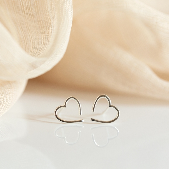 Open Heart Earrings (S925) - Picture 4 of 9